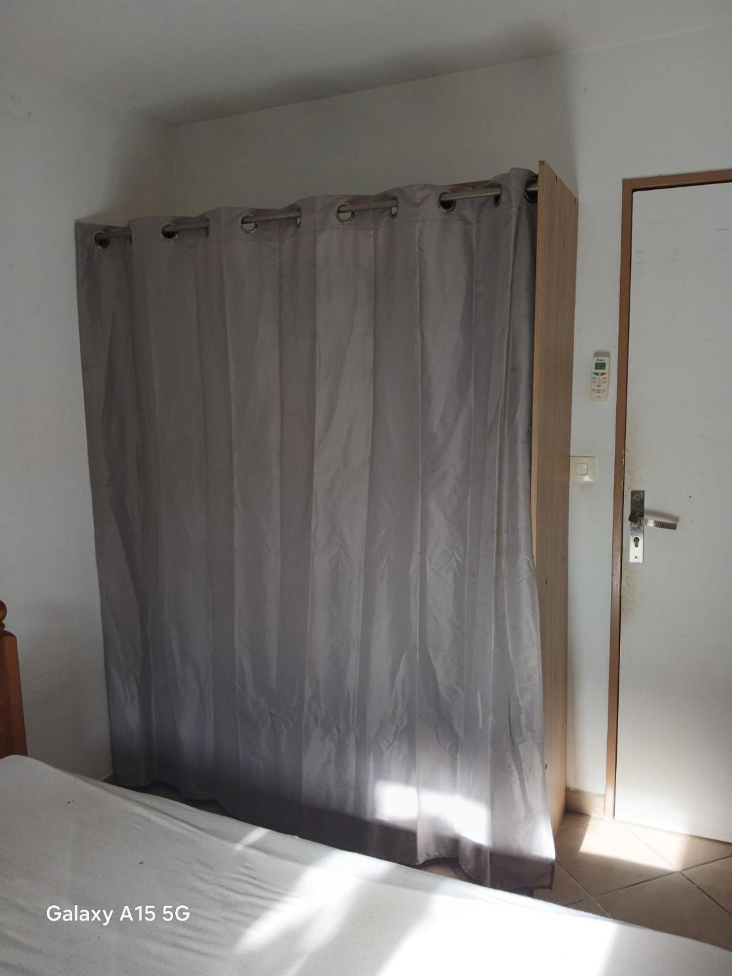 Chambre A Louer Marseille Luaran gambar